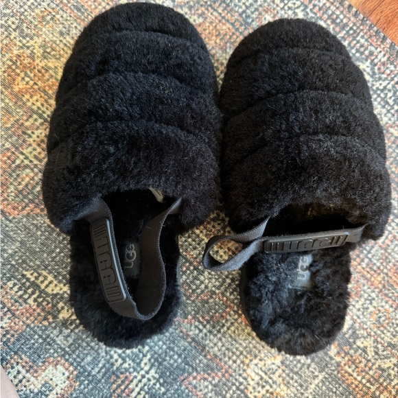 SOLD UGG SUPER FLUFF SLIPPER sz 6 black - Picture 5 of 6